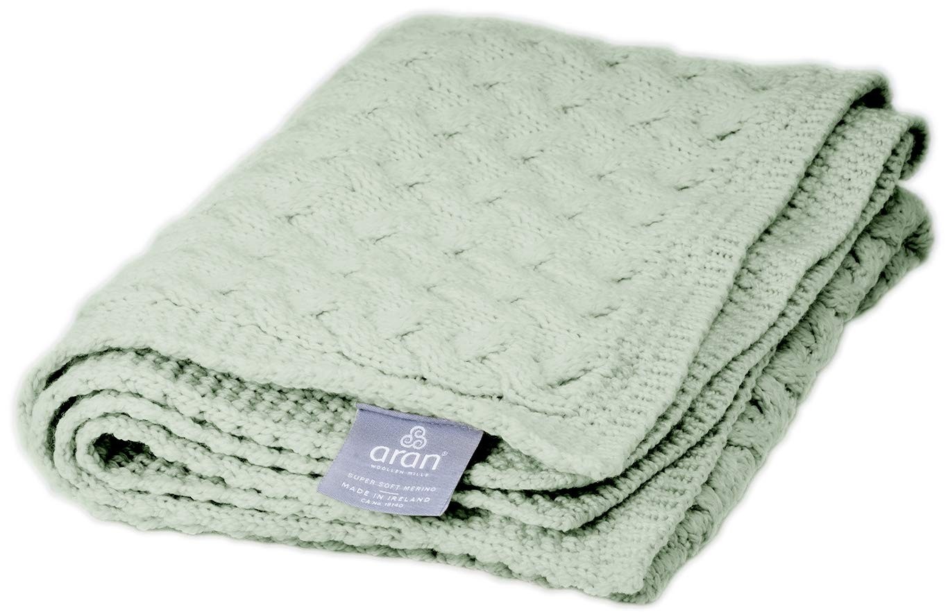 Green cot blanket hotsell