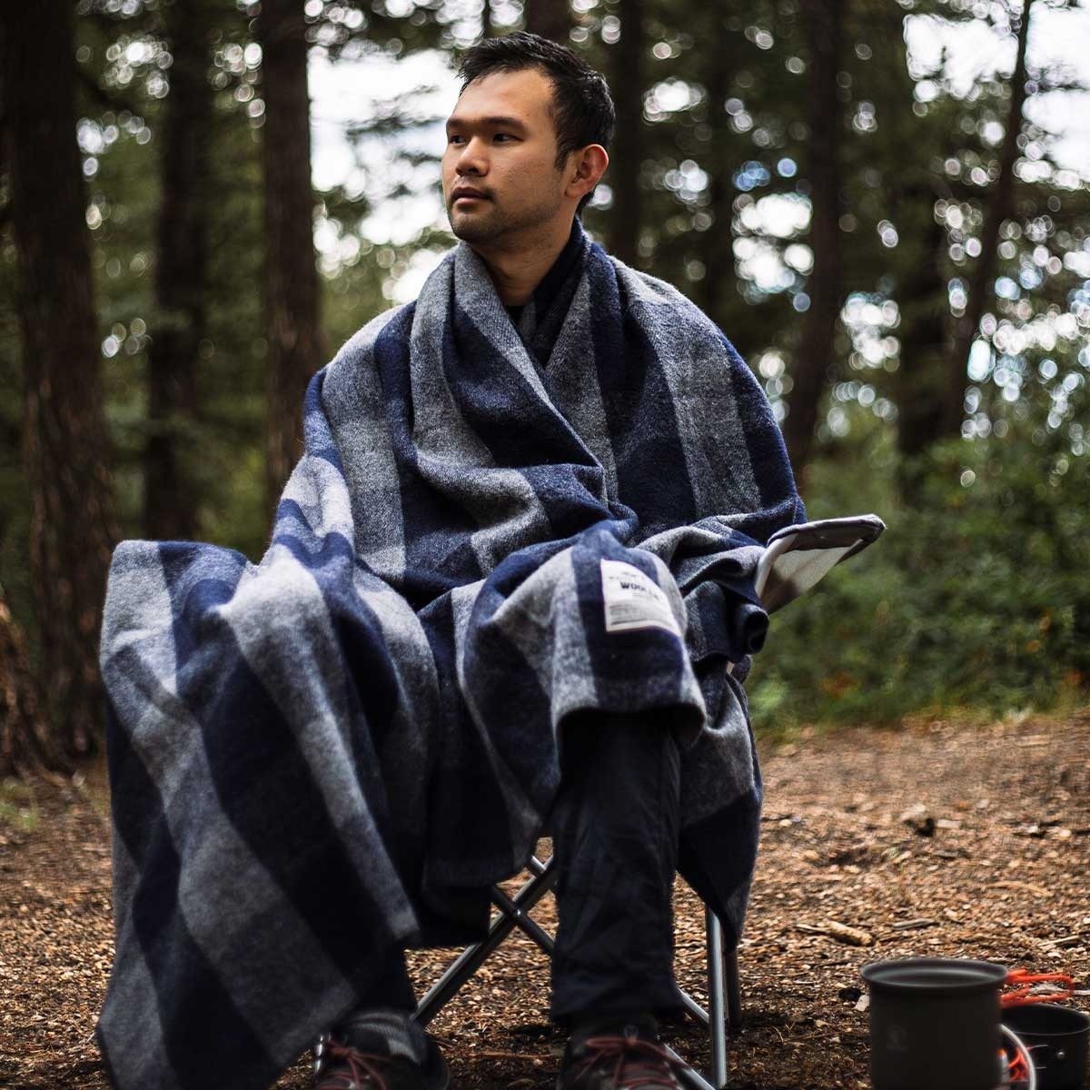 Minus33 Merino Wool Clothing White Mountain Woolen Camp Picnic Blanket Gray and Blue Plaid