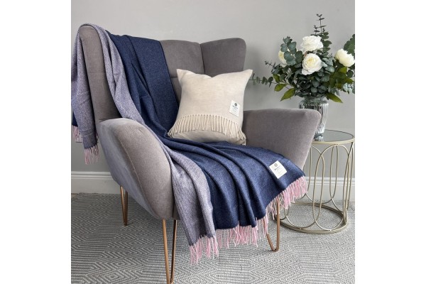 Blueberry Crush Throw 100% Merino Lambswool Blanket